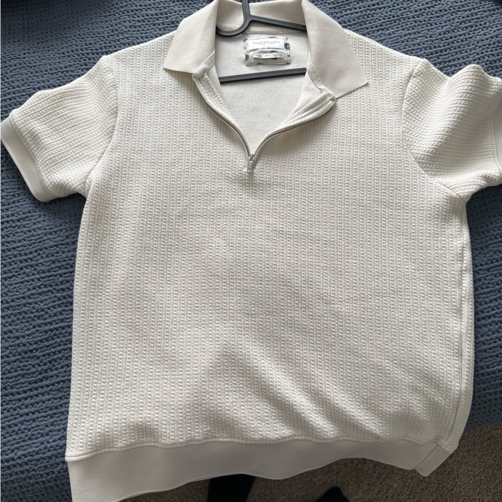Textured Short-Sleeve Zip Polo in Off-White